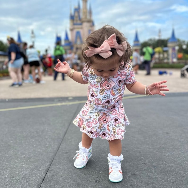 Christmas Set bummie skirt and crop top , Baby Girl Bummies, Christmas Print Bummies,Disney Bloomers,Baby Bummies, Christmas outfit